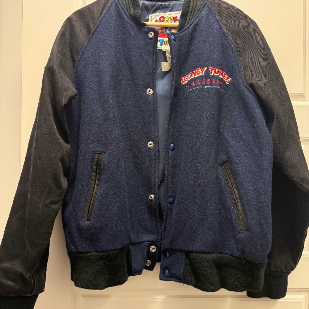 Vintage 90’s looney tunes varsity jacket